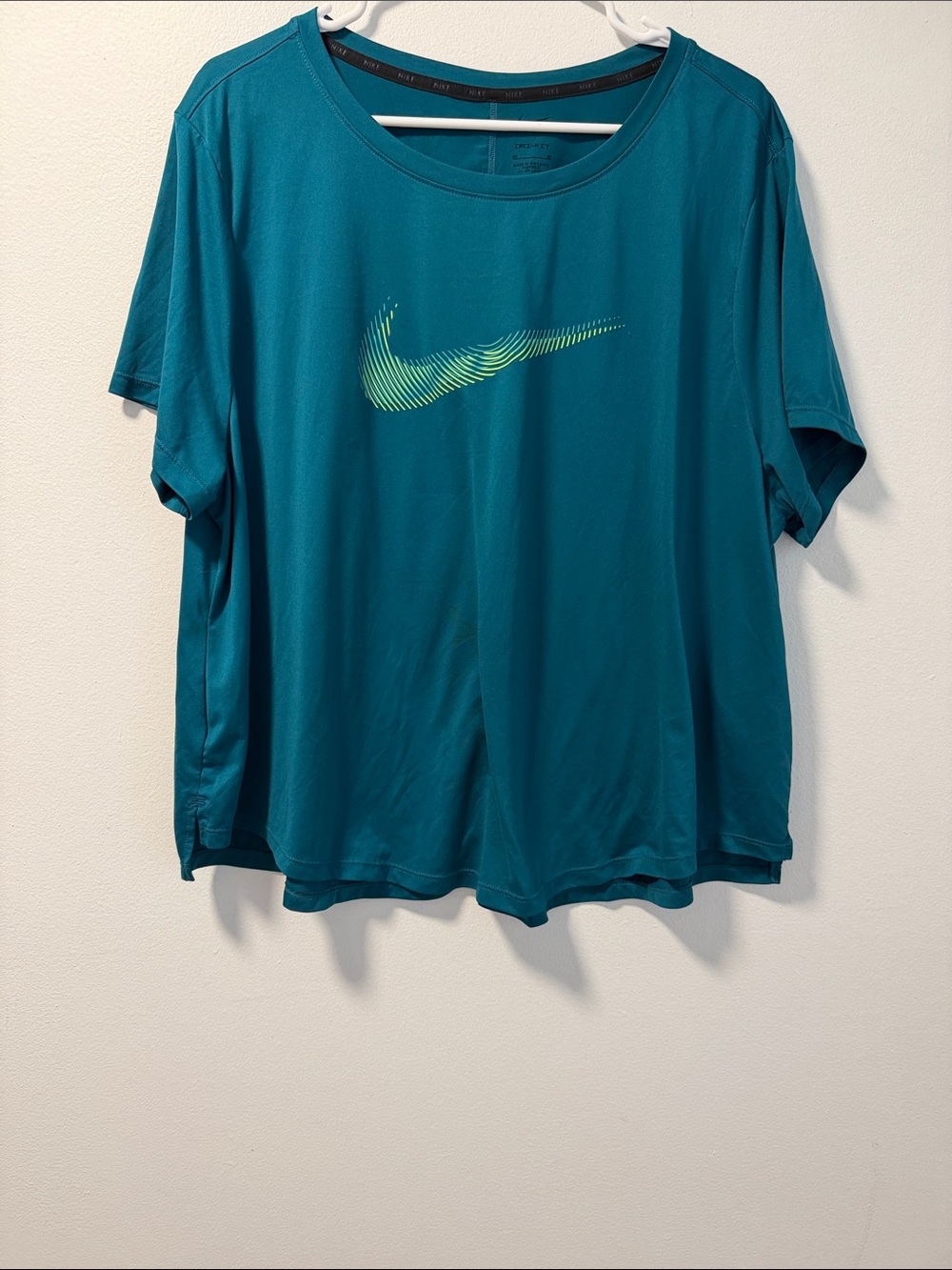 Nike Women's Teal Short Sleeve Tee with Lime Swoosh SZ 2x
